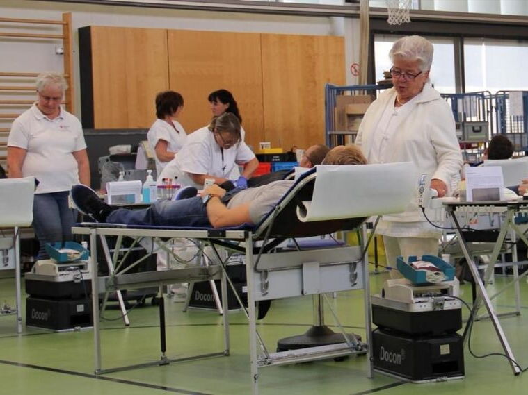 Stadt Weingarten dankt Blutspendern
